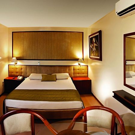 קוריטיבה Lira Hotel מראה חיצוני תמונה