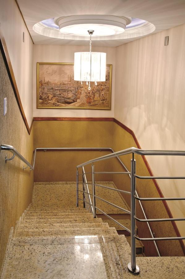 קוריטיבה Lira Hotel מראה חיצוני תמונה