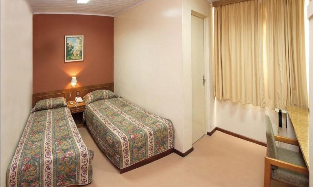 קוריטיבה Lira Hotel מראה חיצוני תמונה